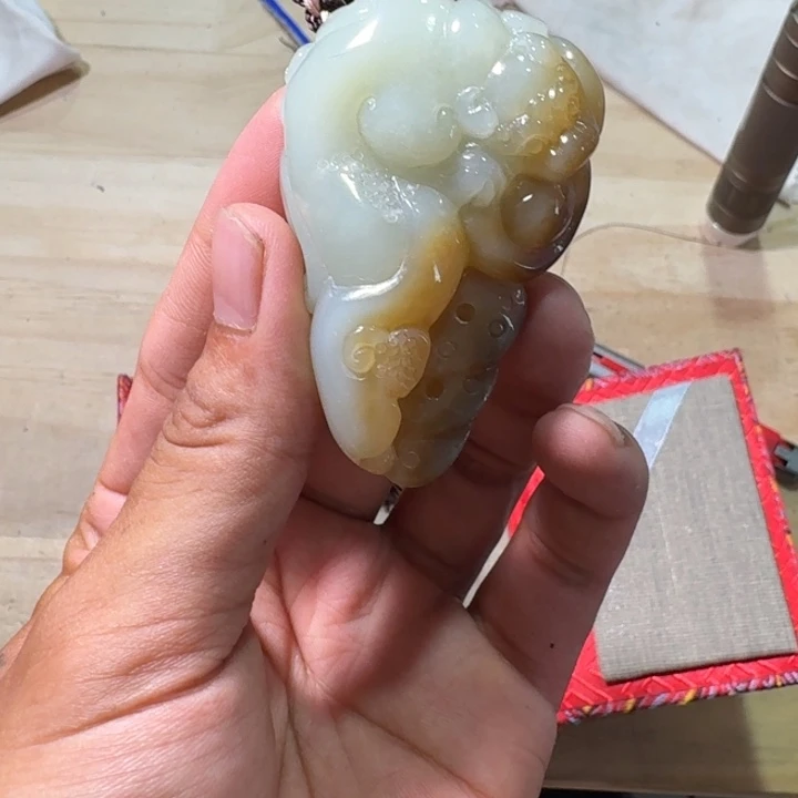 和田玉（糖玉）未镶嵌挂件