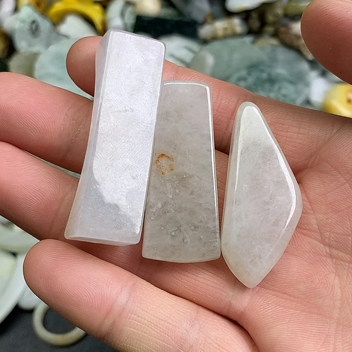 翡翠未镶嵌颈饰天然翡翠