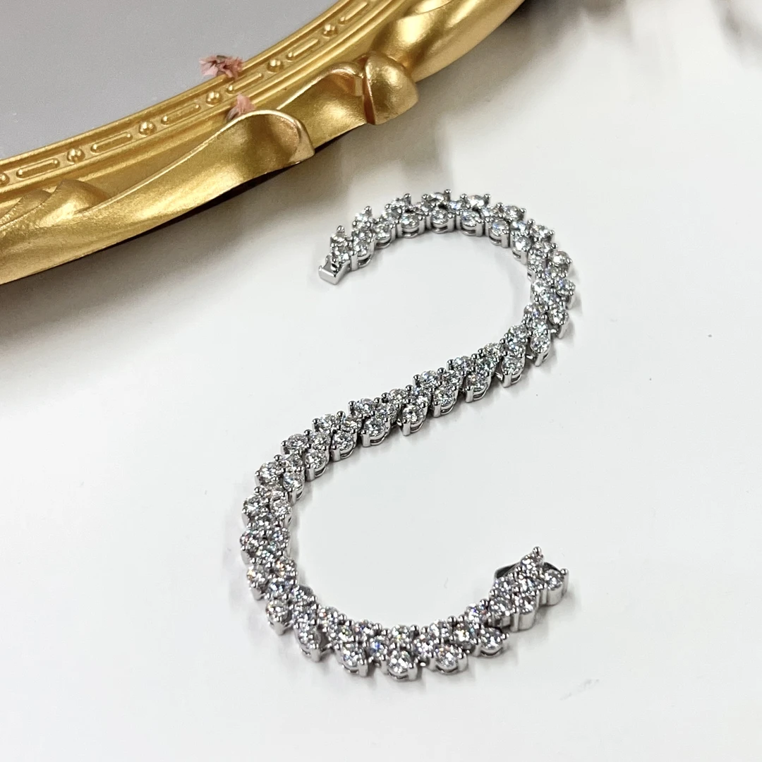 925银手链 【小宝珠宝】26 T30040-S925银莫桑石手链-多样性发其一