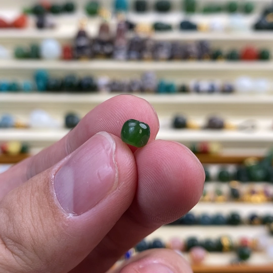 和田玉颈饰未镶嵌?**?隔珠