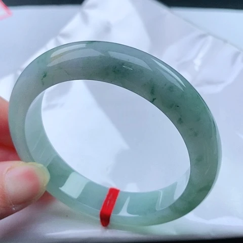 翡翠手镯未镶嵌51 号翡翠手镯