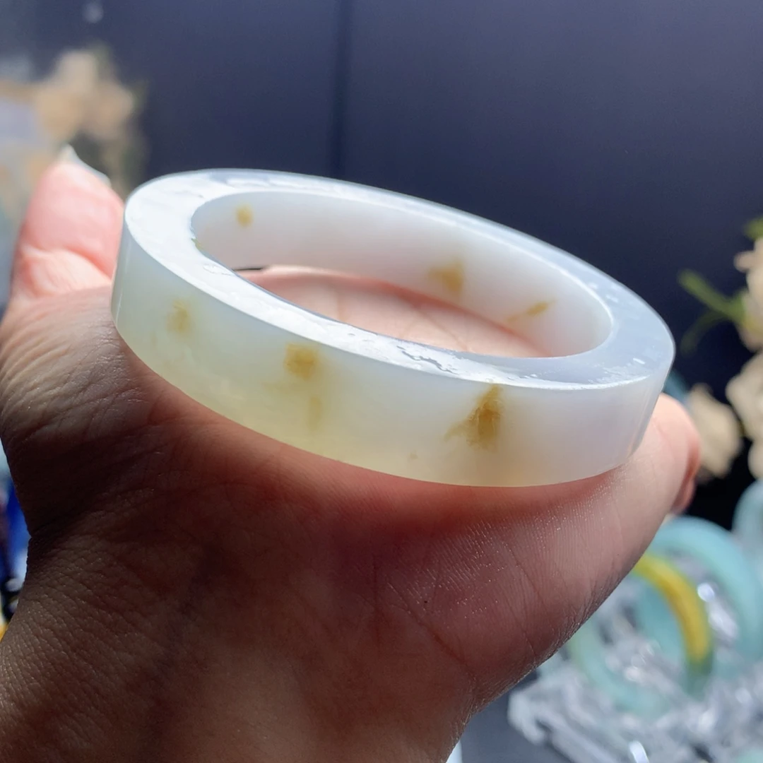 未镶嵌翡翠手镯定制翡翠56_57