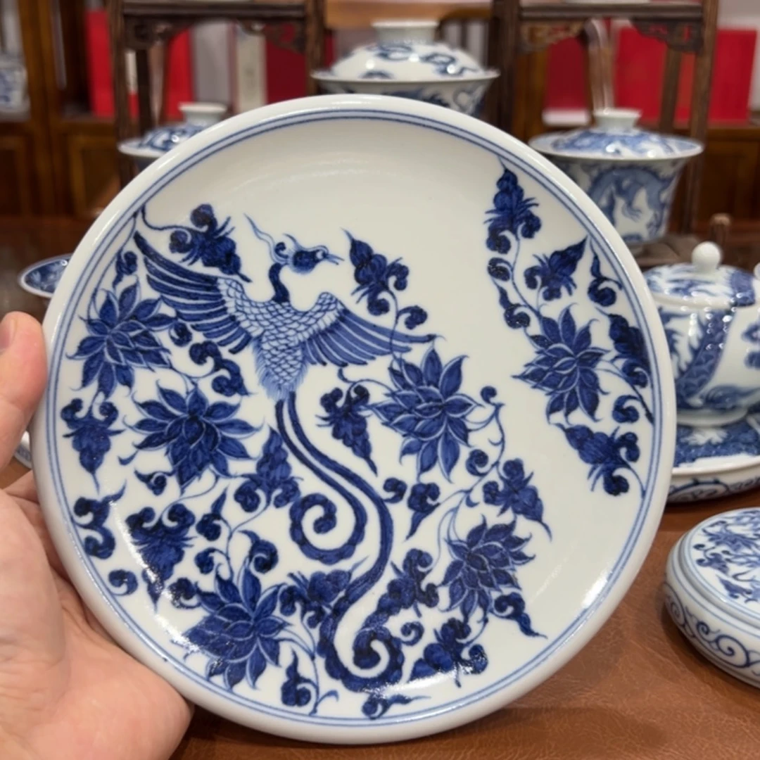 钟***询手绘青花凤穿莲花壶承