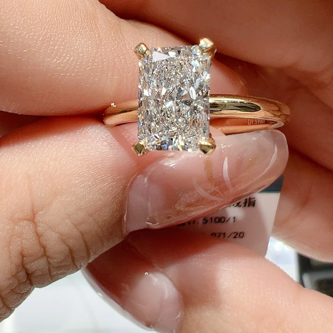 实验室培育钻石18K金镶嵌