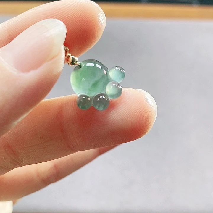 翡翠未镶嵌手镯（圆镯）