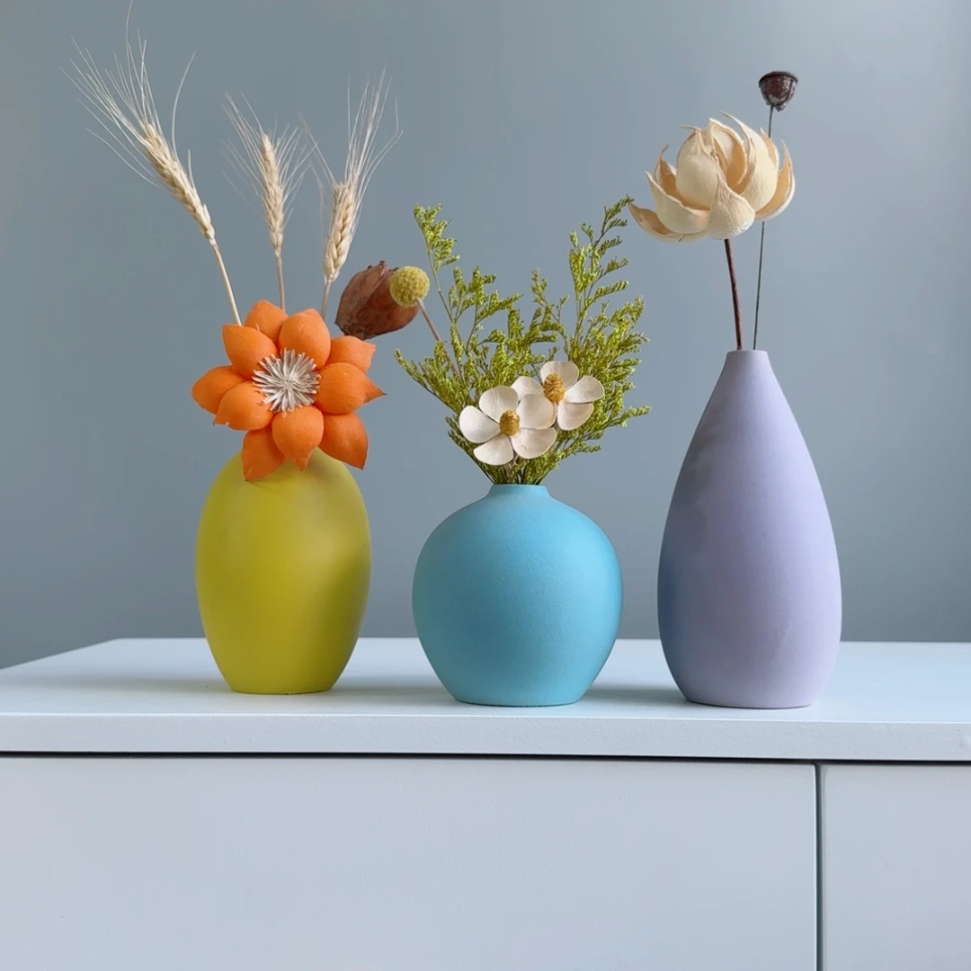 摆件陶瓷小花瓶含花总高约20-30cm