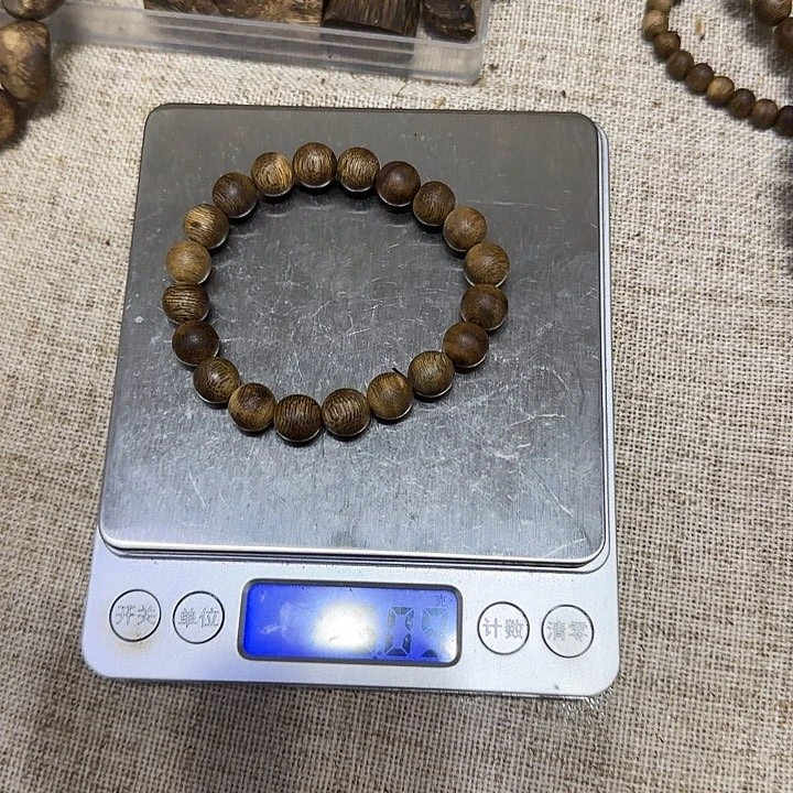 沉香沉香碎屑凉*草沉香8mm一5g