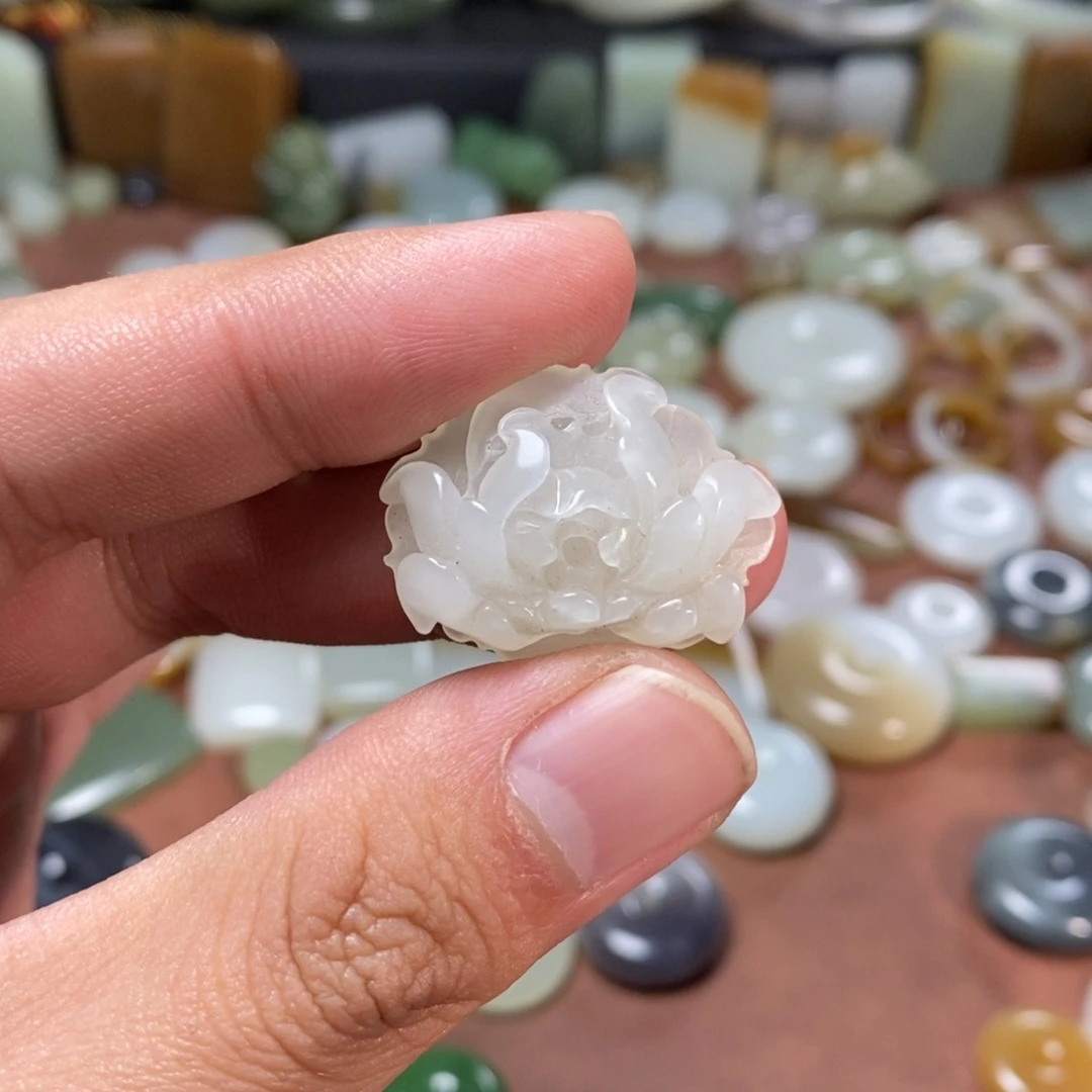 和田玉吊坠(不含链)未镶嵌