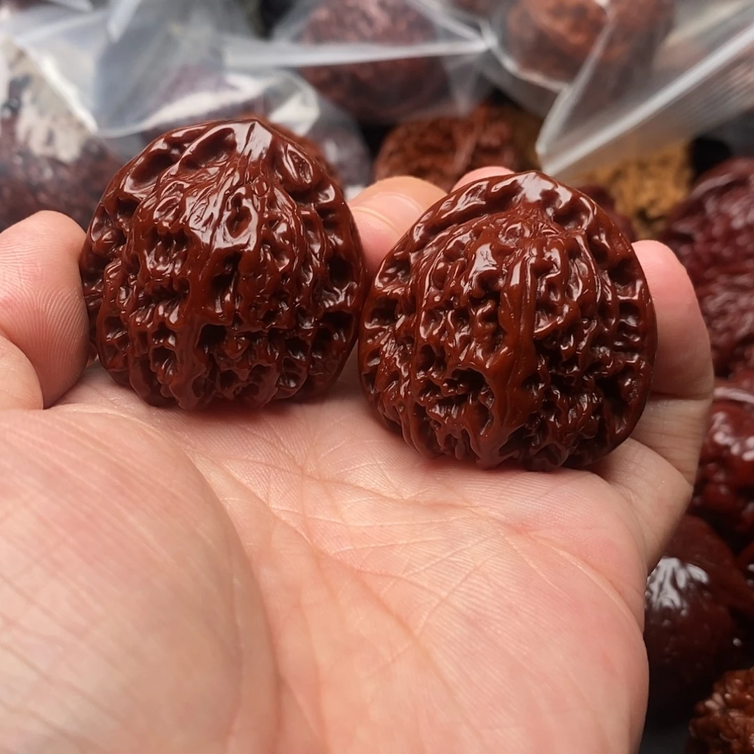 坎***哥猴头核桃吊坠南疆石