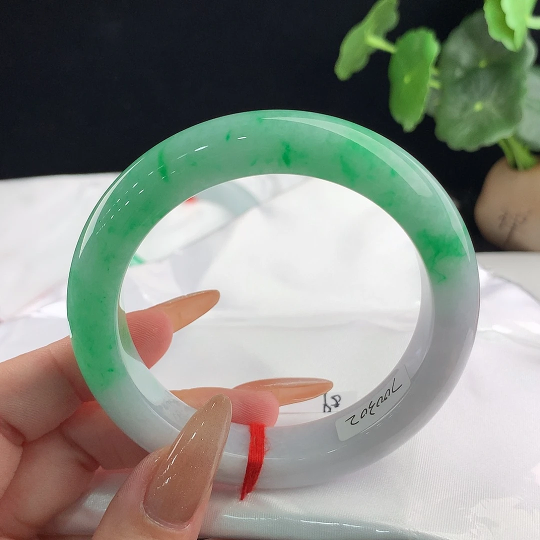 翡翠未镶嵌手镯正58/59