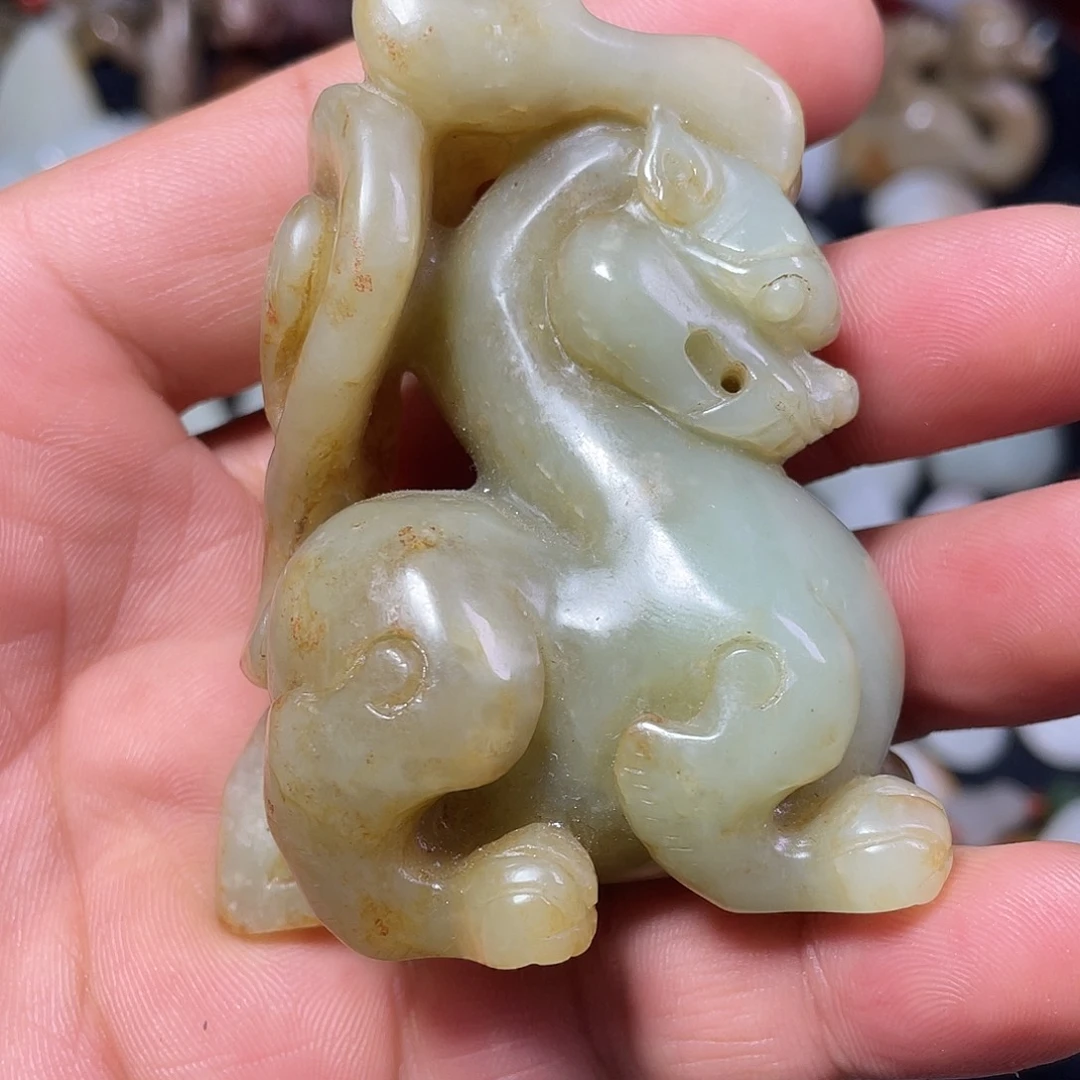和田玉未镶嵌颈饰吊坠