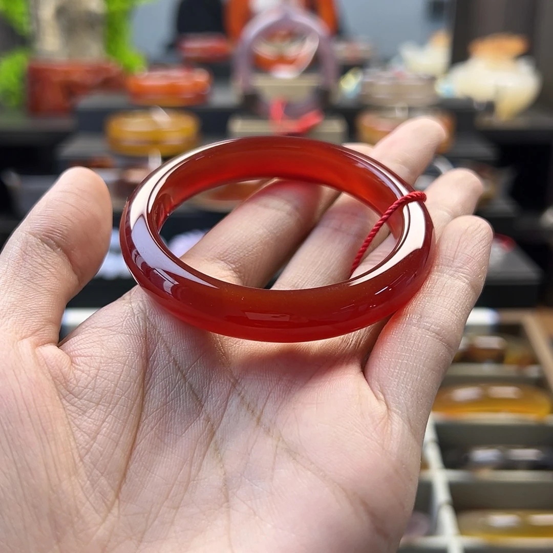 洋***妇玛瑙/玉髓未镶嵌手镯