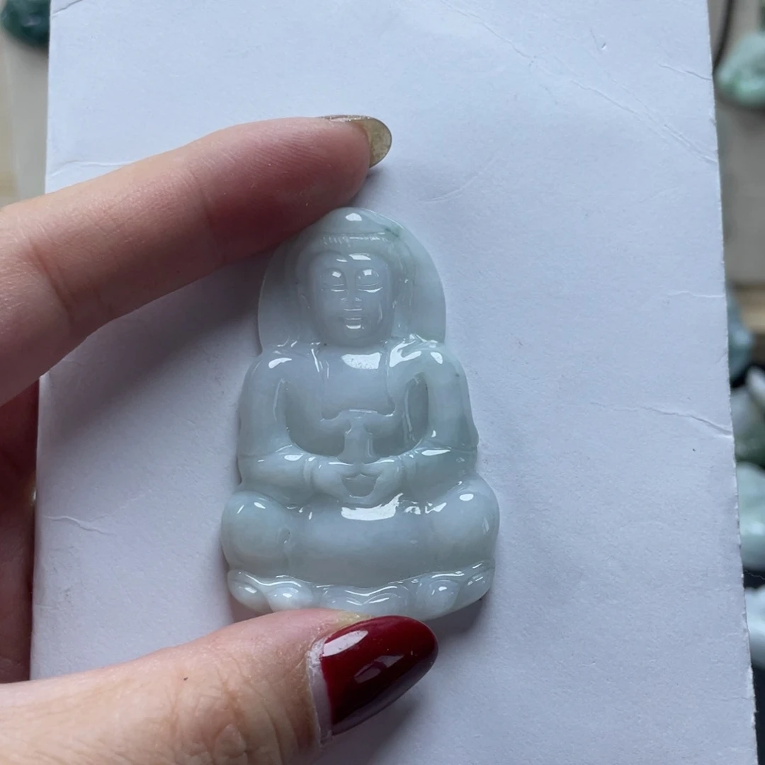 翡翠颈饰未镶嵌观音