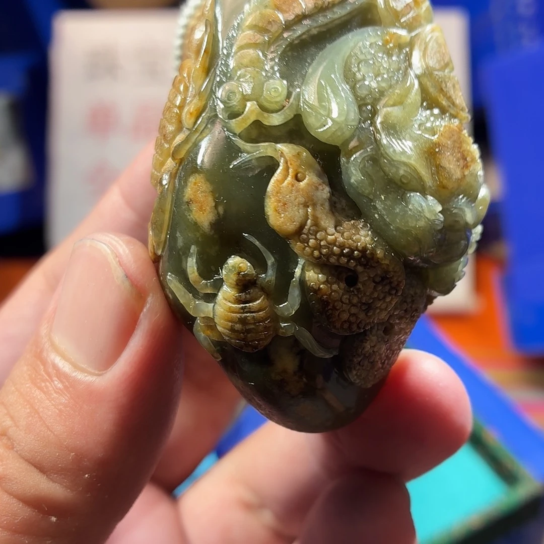 颈饰未镶嵌和田玉（糖玉）