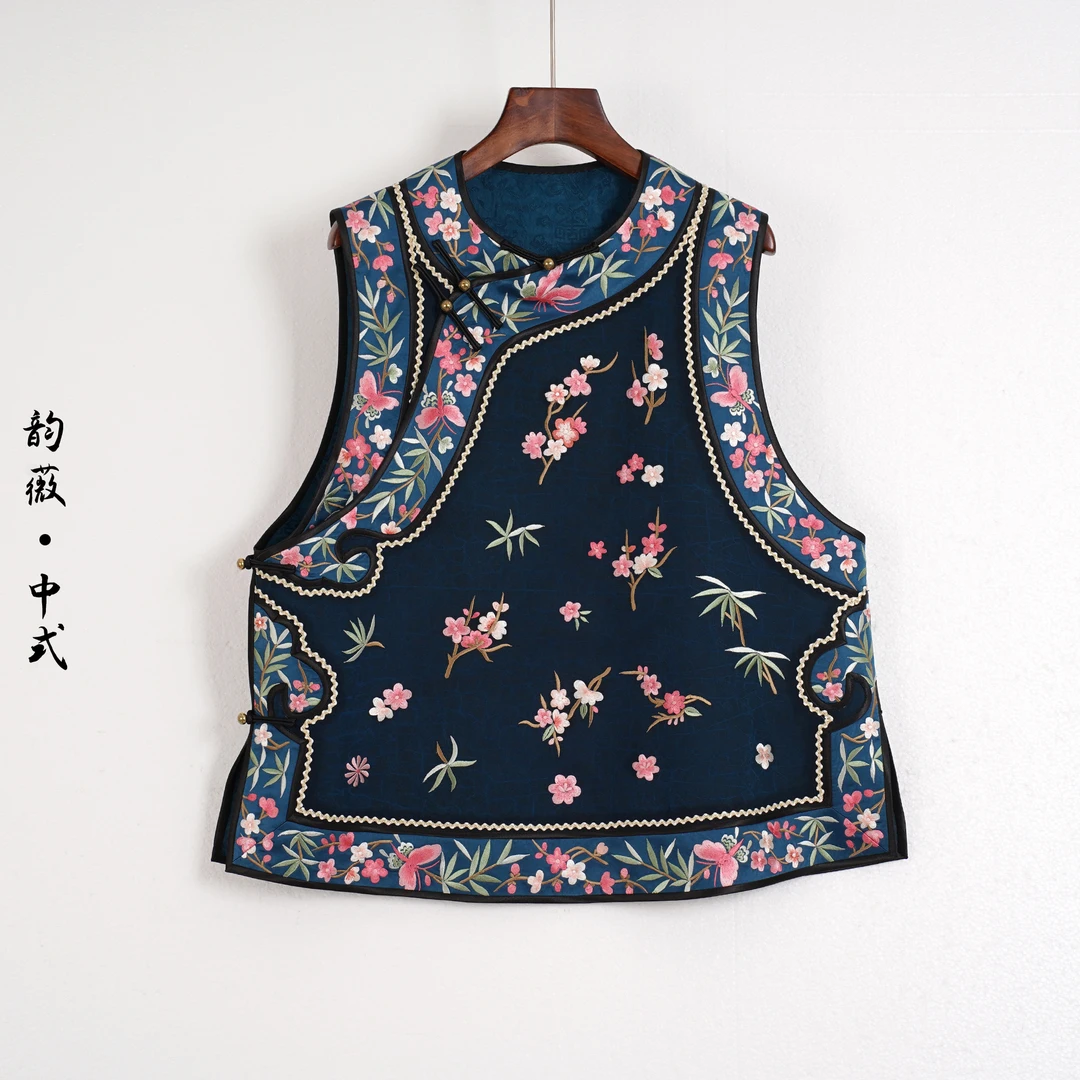 中式复刻手推绣梅花香云纱马甲