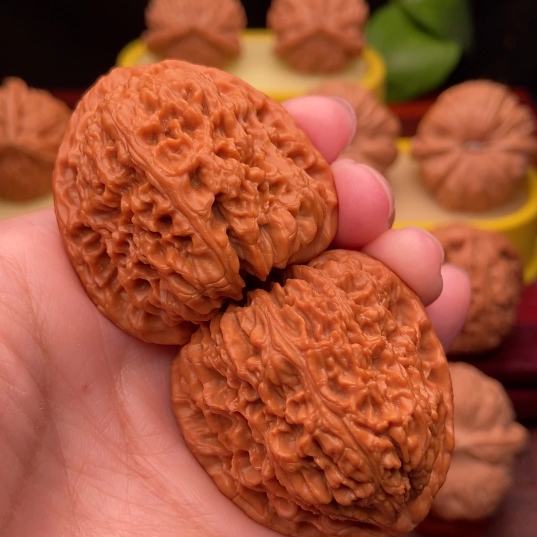 文玩核桃把件精品三角疆41