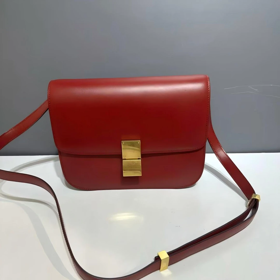 95新 Celine/思琳 05-02专柜价16500