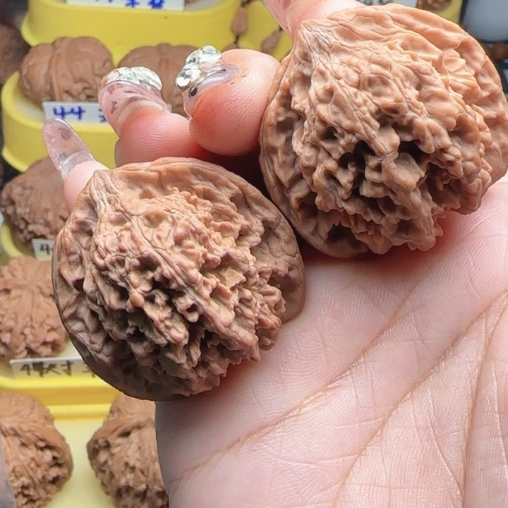 毛***仔吊坠桃核弯弯核桃满天星