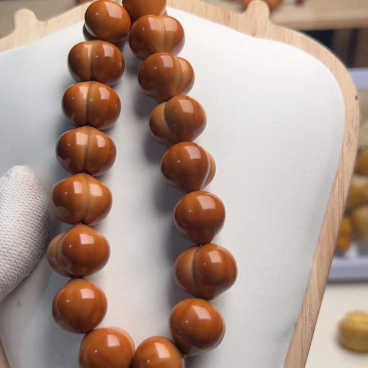 文***玩猴头核桃手串猴头