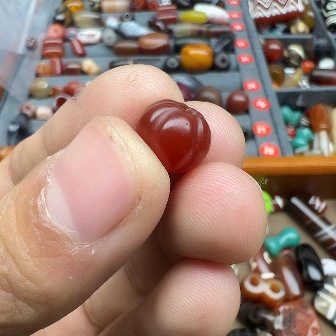 微****玛瑙/玉髓未镶嵌珠宝半成品