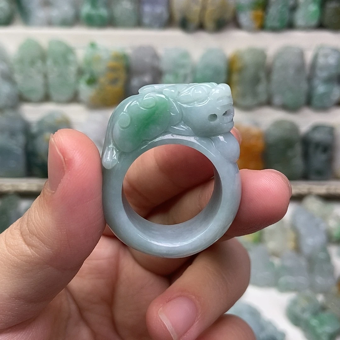 翡翠未镶嵌吊坠(赠链)内径20.8