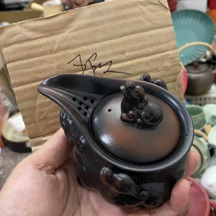 陶瓷艺术品及陶瓷壶