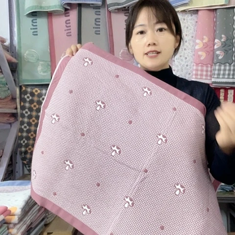 棉处理豆沙色小蘑菇