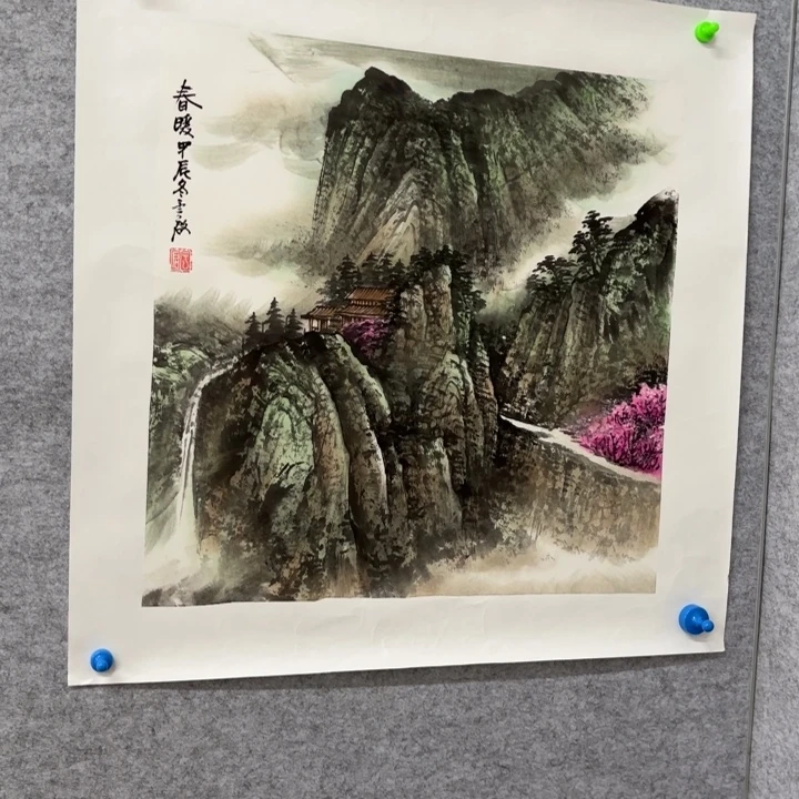 国画花鸟等图案为一体而