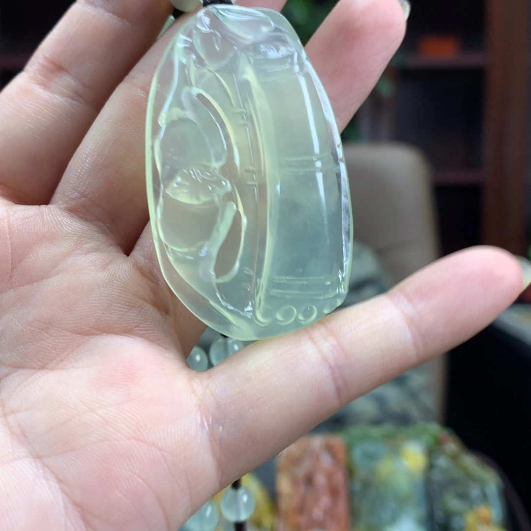 未镶嵌蛇纹石玉颈饰