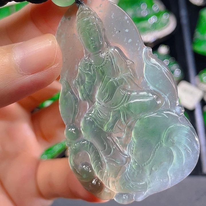 翡翠未镶嵌颈饰09