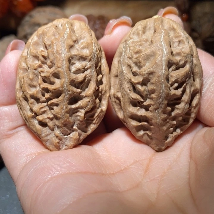 把件文玩核桃东北楸子小雪65