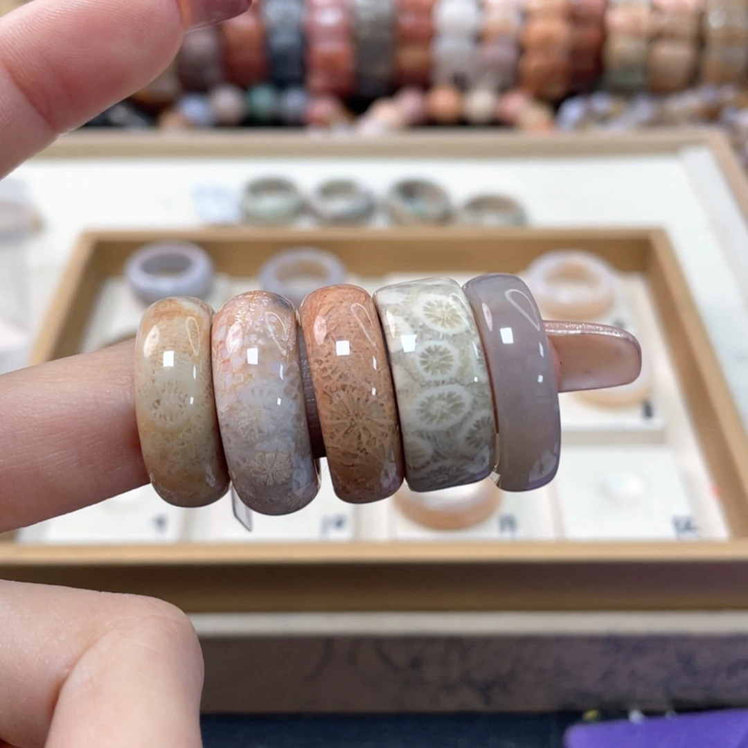 硅化珊瑚（珊瑚玉）手链未镶嵌皇**贝829