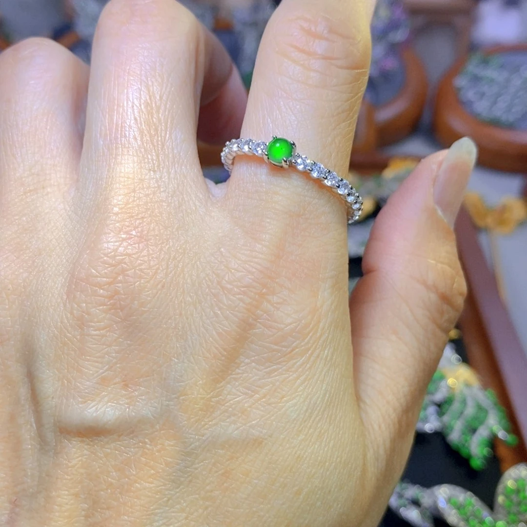 翡翠颈饰银S925镶嵌天然翡翠