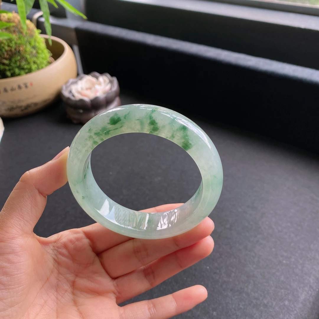 圈口60缅甸老坑A货冰糯种飘花正圈翡翠手镯