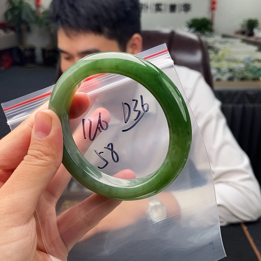 未镶嵌手镯和田玉颜色多样性发拍一发一