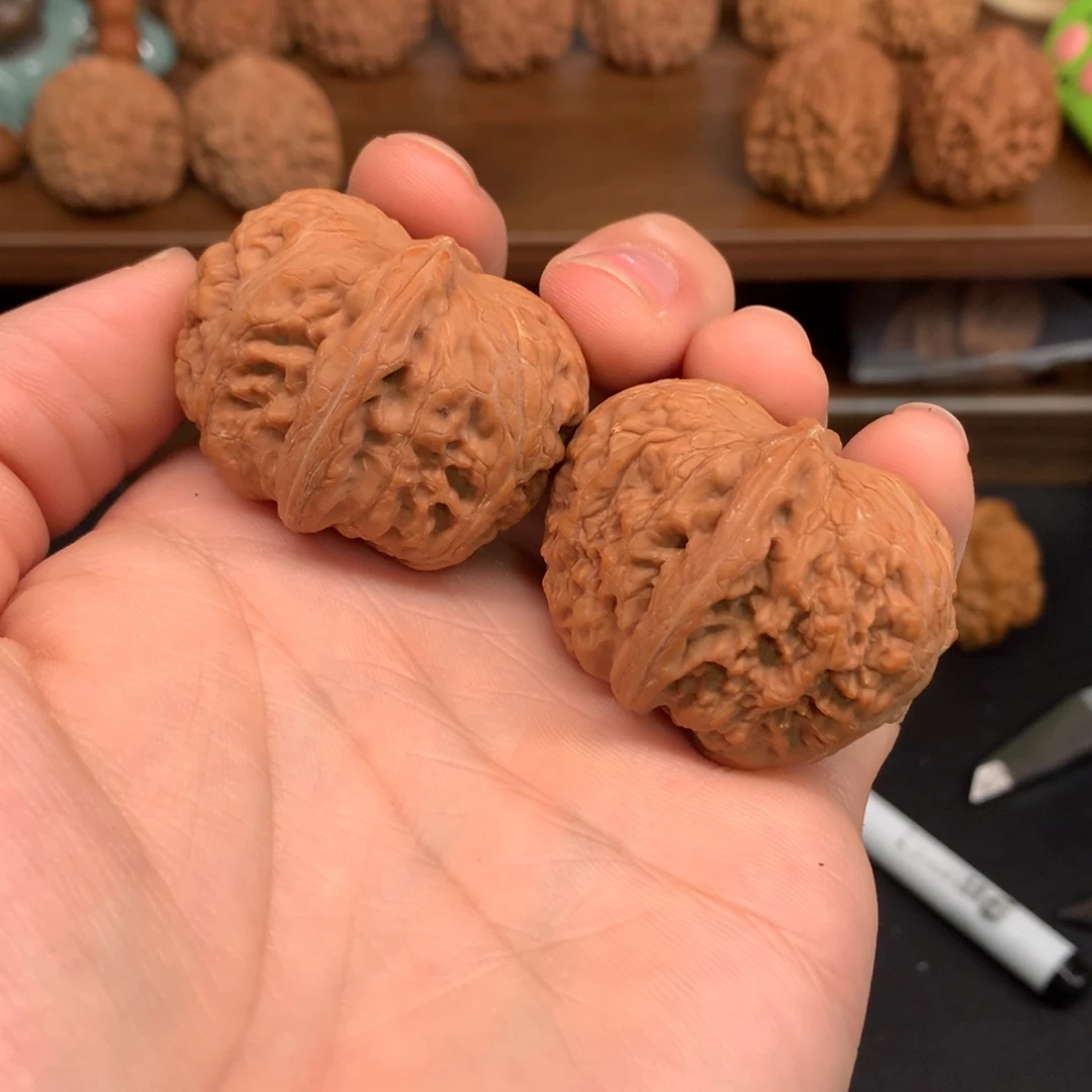 文玩核桃手串42元宝