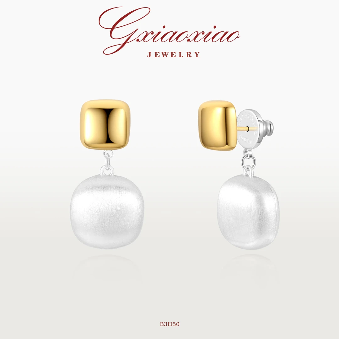 G XIAOXIAO 镀K金 【月色入眠】轻奢气质经典简约双色耳环 B3H50