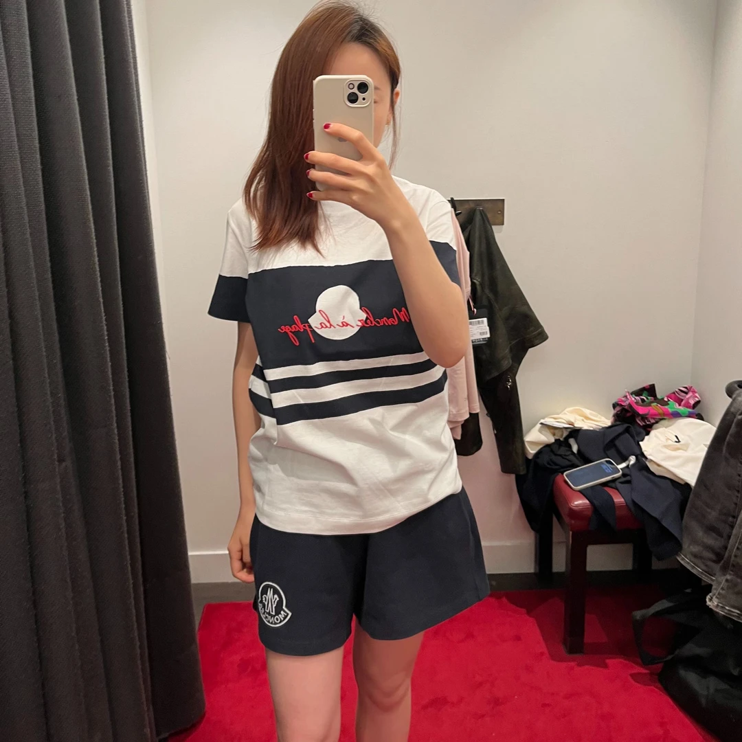 【巴黎直邮】Moncler盟可睐女款圆领条纹装饰字母标短袖T恤 8C0003