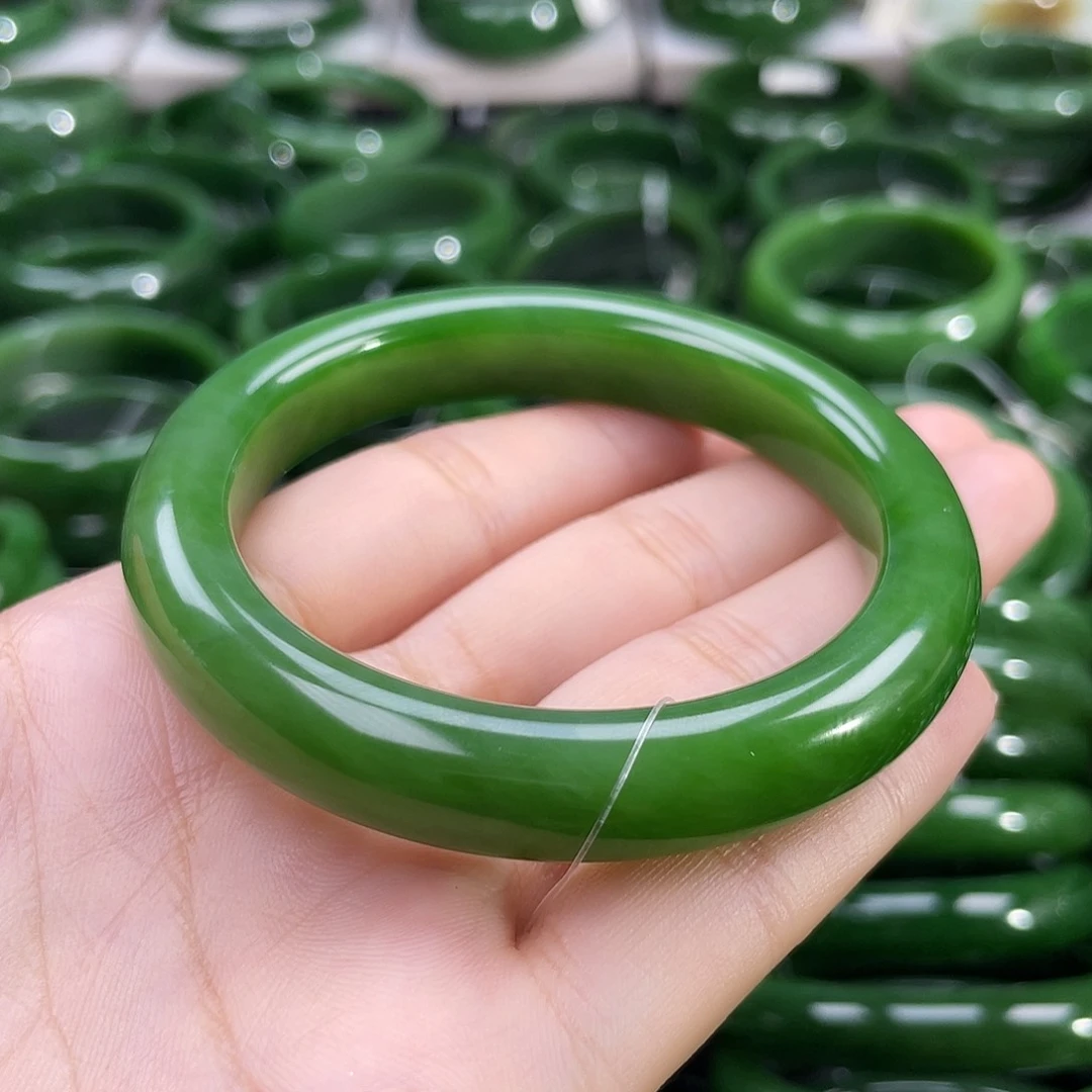 未镶嵌手镯和田玉（碧玉）
