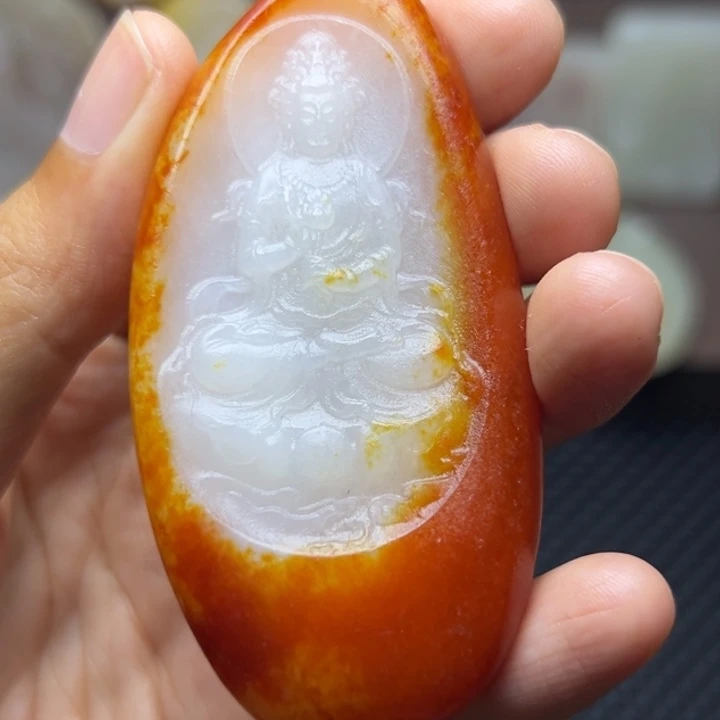 颈饰未镶嵌和田玉