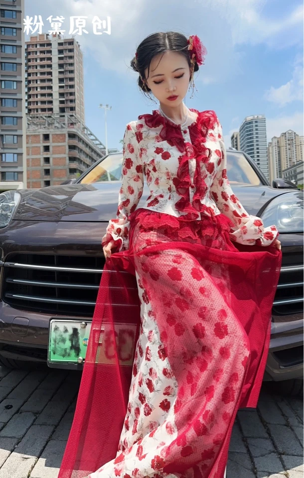 粉黛原创 水落红莲 早秋新品刺绣洋气修身设计感两件套裙