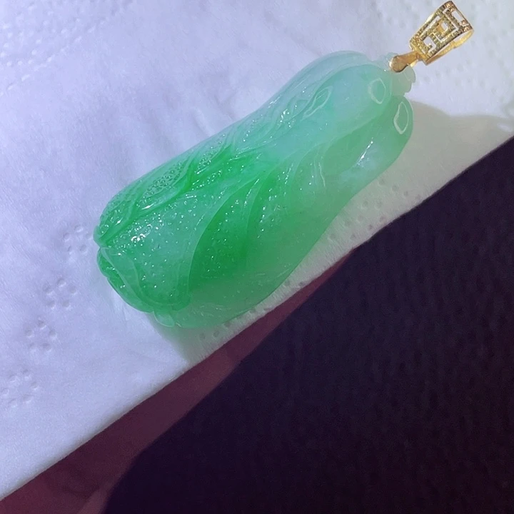 颈饰18K金镶嵌翡翠翡翠