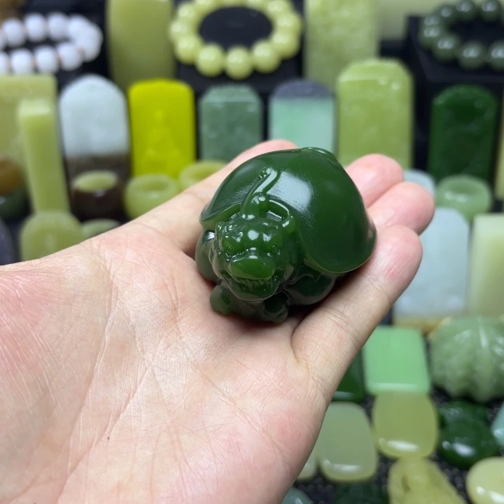 【闪购商品】和田玉未镶嵌颈饰肥***王