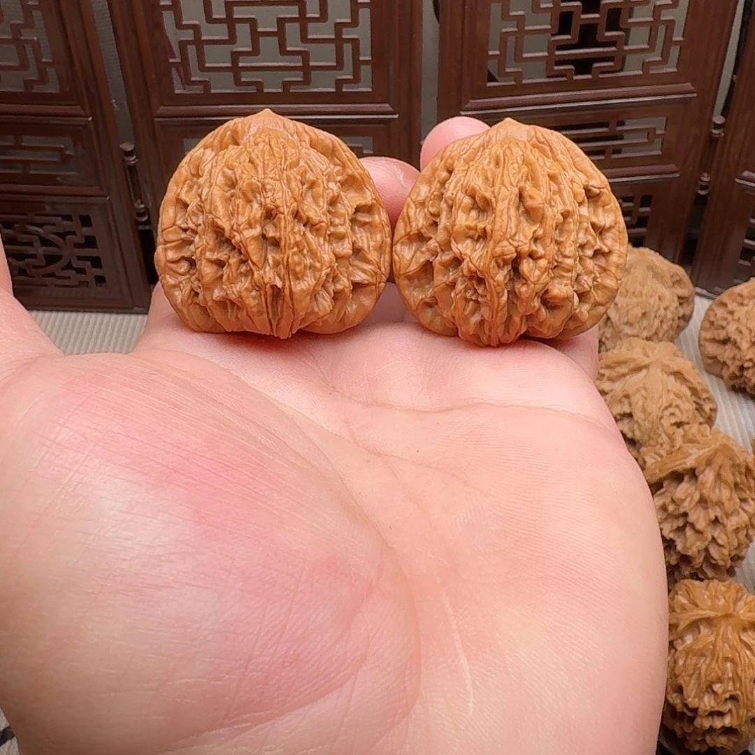 文玩核桃把件42尺全品麦穗虎头