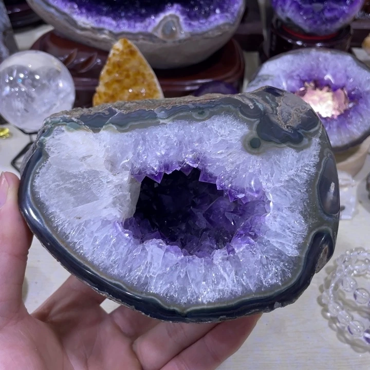 紫晶水晶摆件未镶嵌