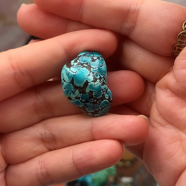 绿松石未镶嵌原矿