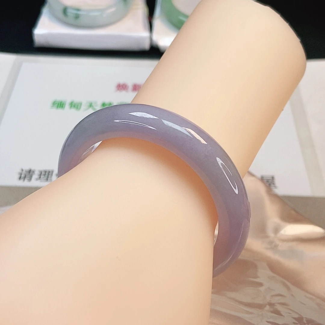 翡翠手镯未镶嵌 正圈53+
