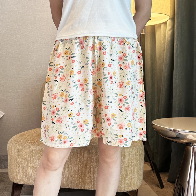 新款碎花女夏凉薄款棉绸短裤人造棉沙滩裤睡裤宽松家居大码休闲裤