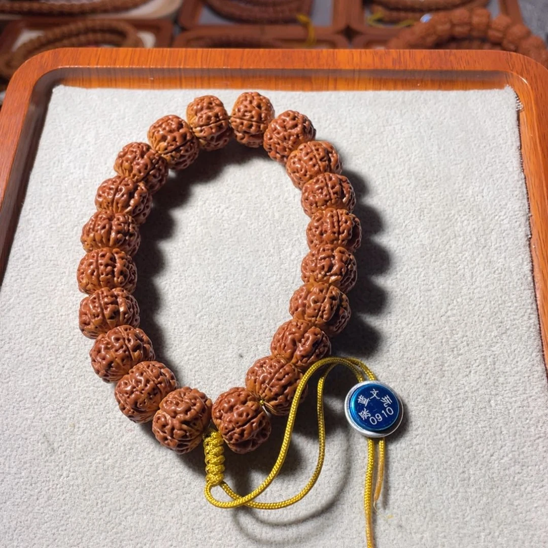 金刚菩提吊坠爆肉梅花17尺寸