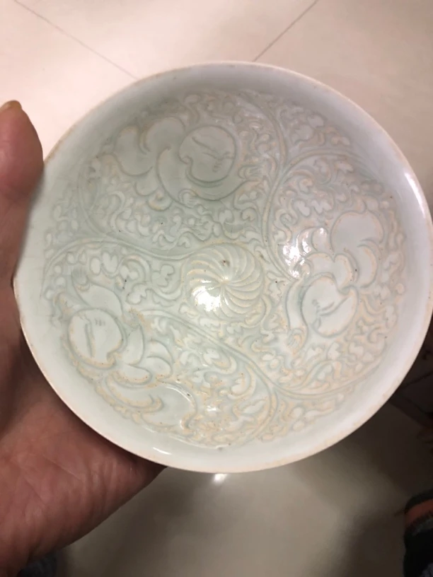 湖田窑刻花娃娃碗